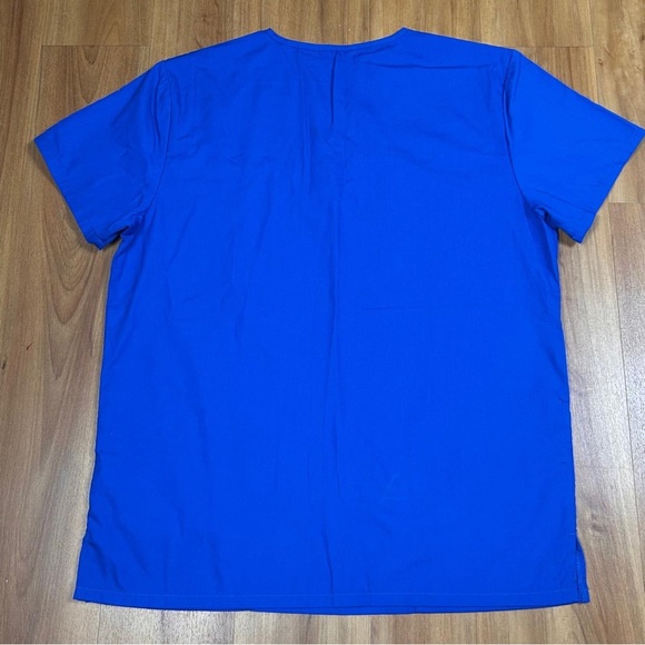 Cherokee Unisex Medical Scrubs Set Blue V-Neck Top & Pants Uniform for Men/Women - Picture 3 of 13